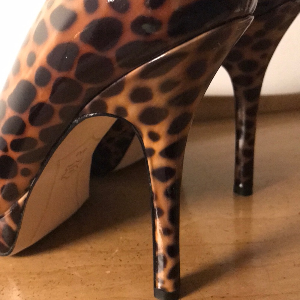 Heels - Picture 7 of 7